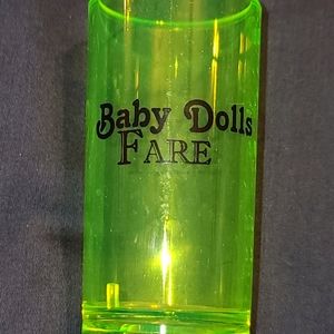 4 shot glasses.